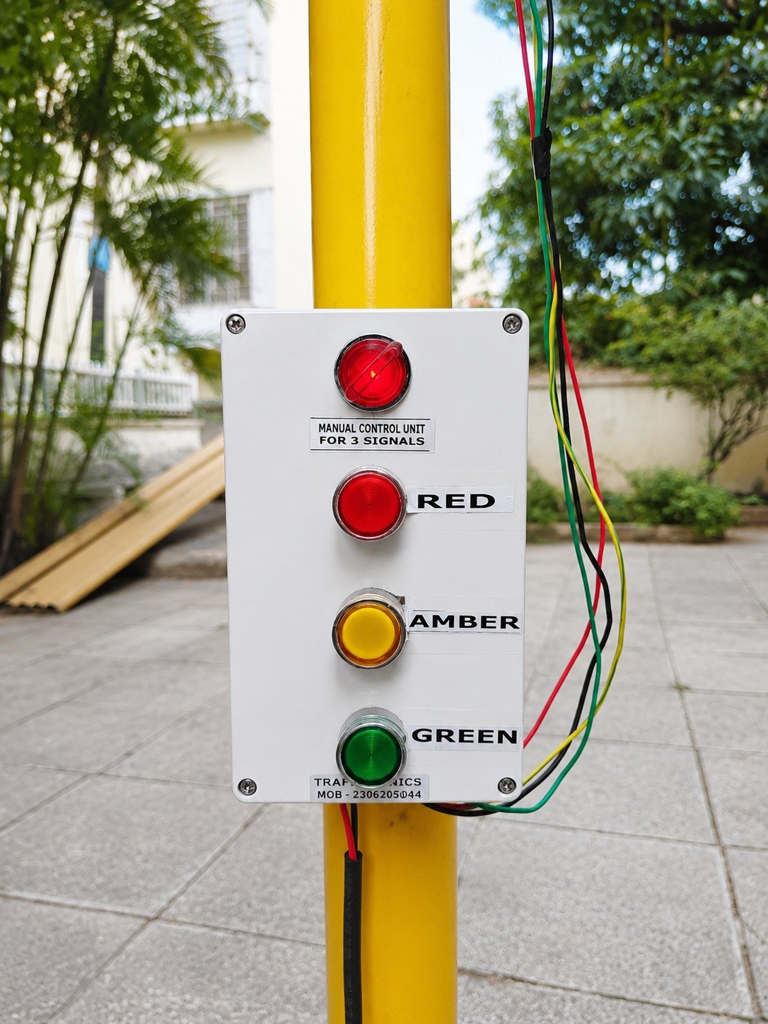 Manual Switch Controller - 3 Signal