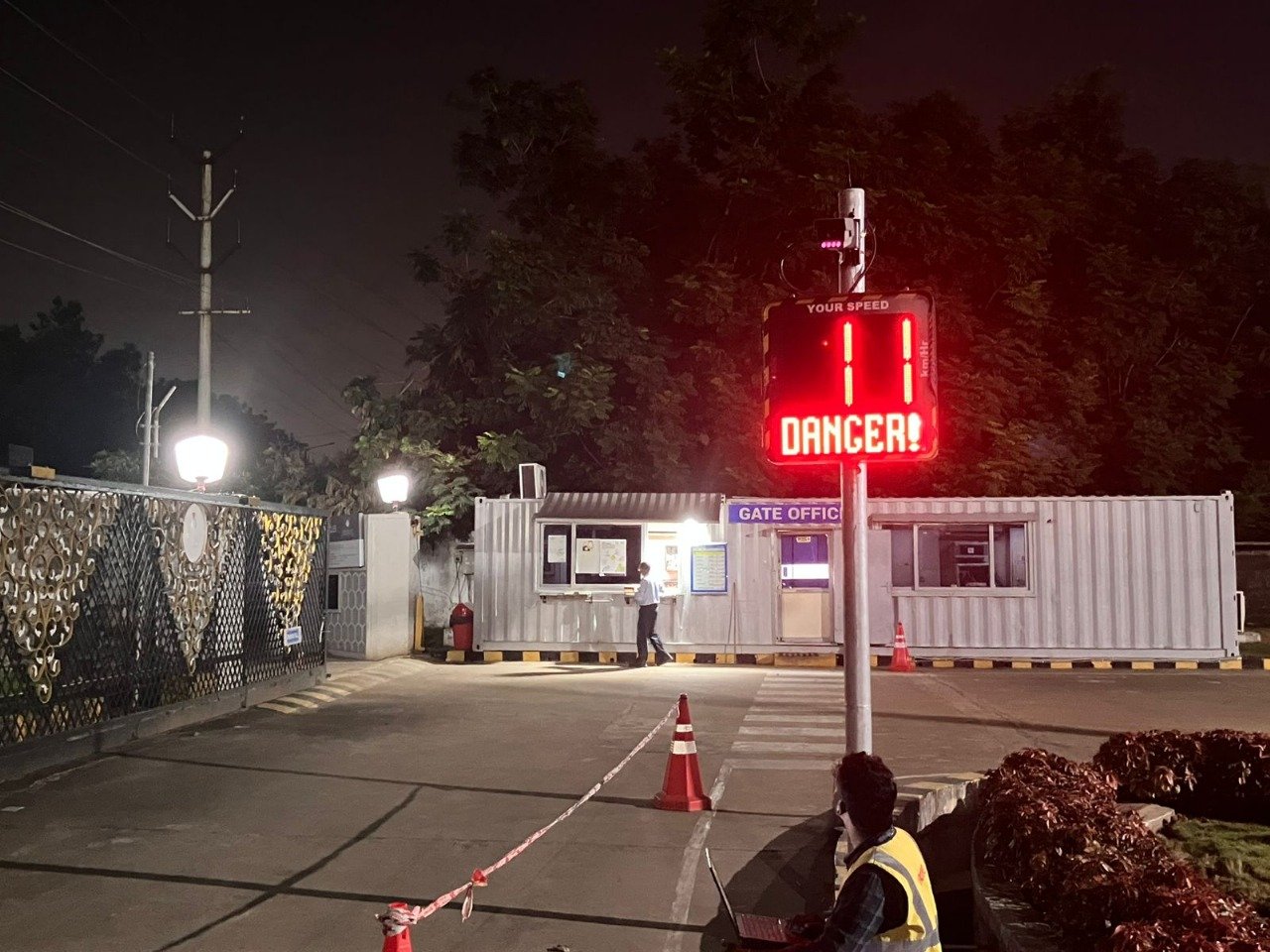 Radar Speed Display – 3 Digit, 16"